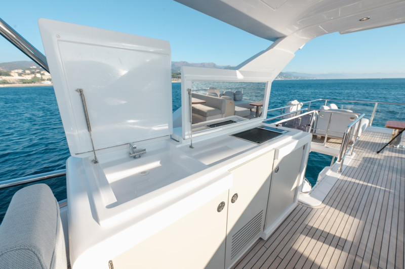 FLY 72 2023 AZIMUT YACHTS