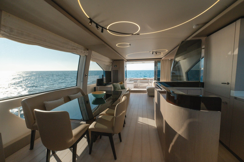 FLY 72 2023 AZIMUT YACHTS