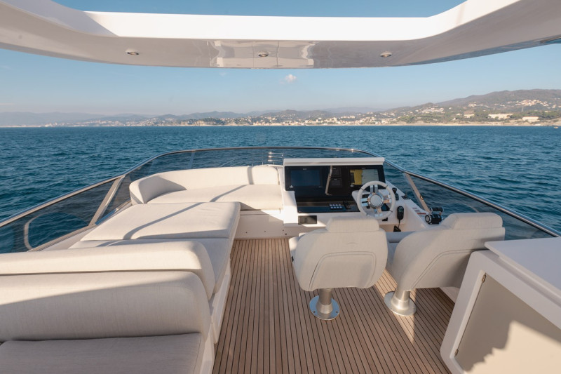 FLY 72 2023 AZIMUT YACHTS
