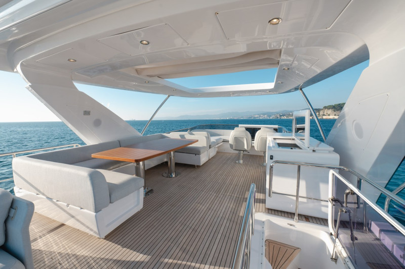 FLY 72 2023 AZIMUT YACHTS