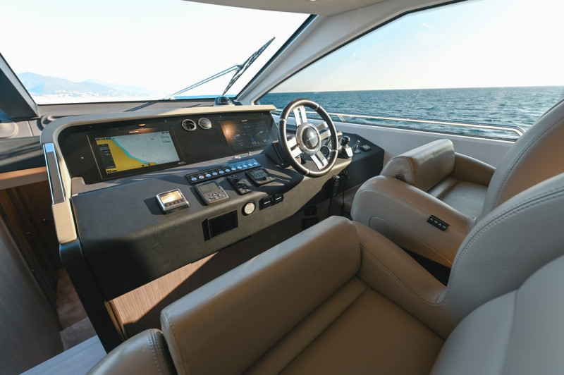 FLY 72 2023 AZIMUT YACHTS