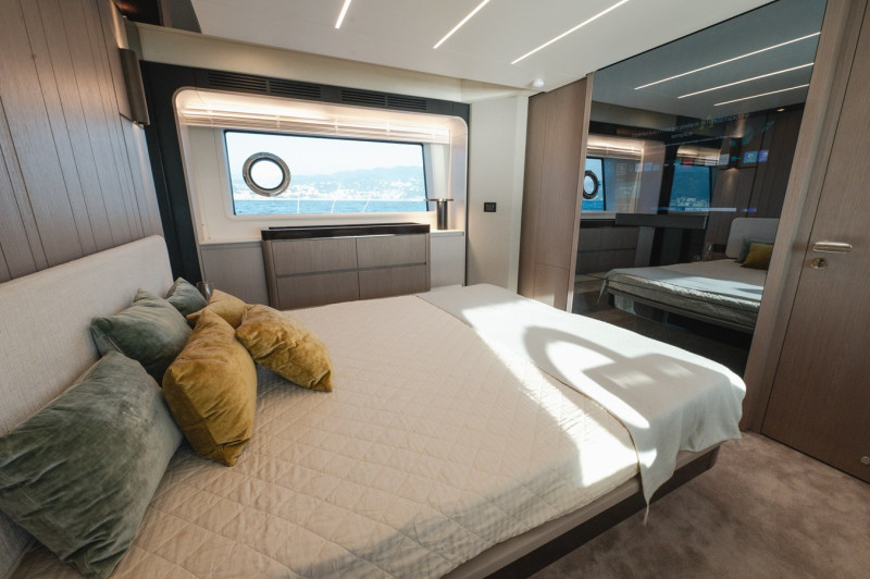 FLY 72 2023 AZIMUT YACHTS
