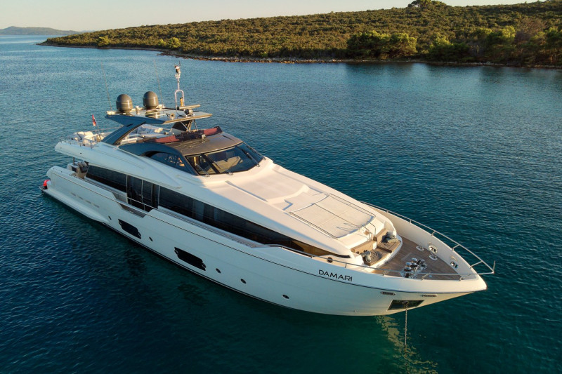 2019 FERRETTI YACHTS