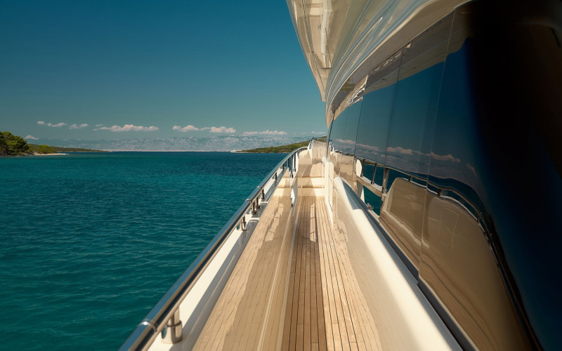 2019 FERRETTI YACHTS