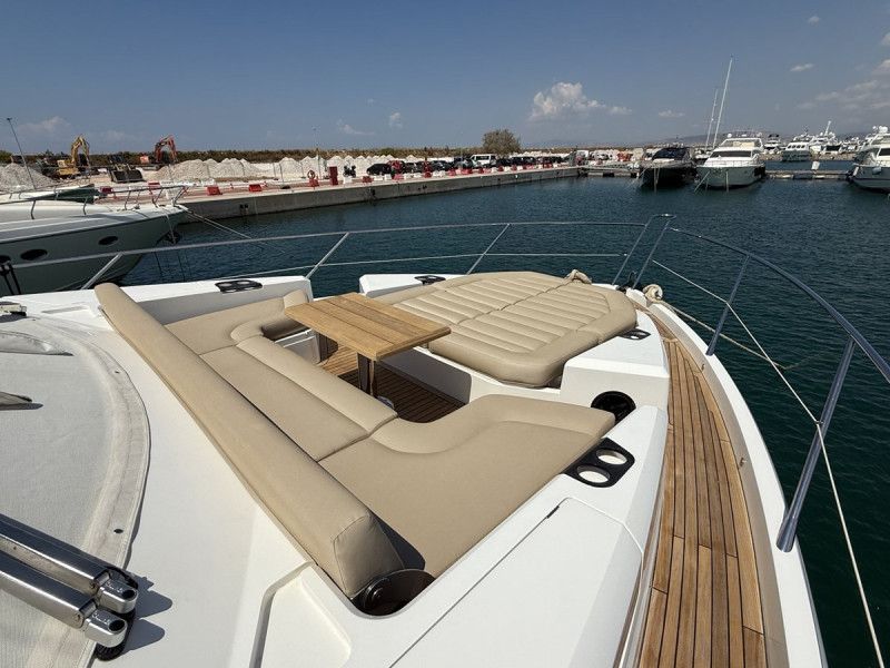MANHATTAN 66 2018 SUNSEEKER