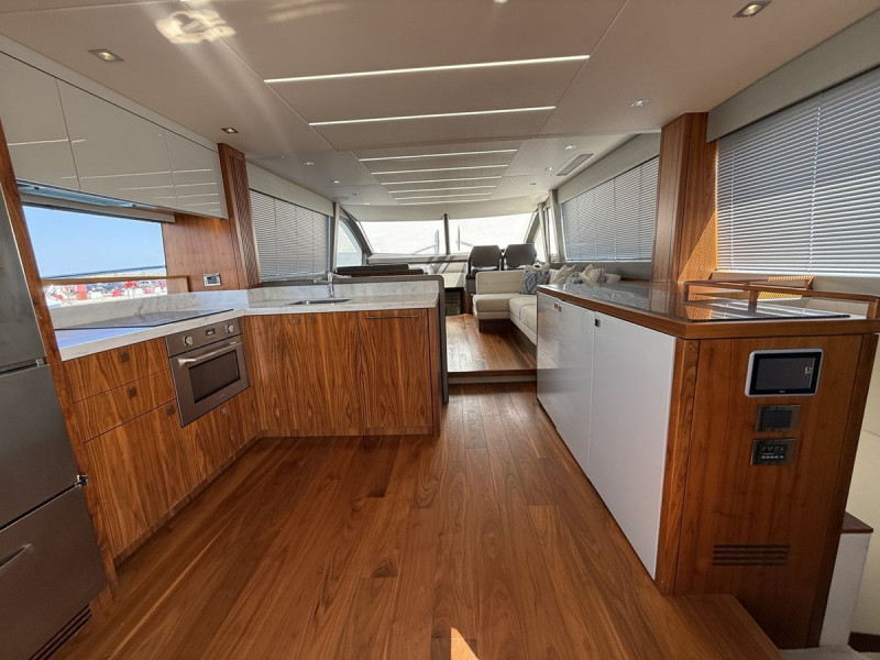 MANHATTAN 66 2018 SUNSEEKER