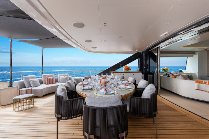 34 Oasis 2024 BENETTI YACHTS
