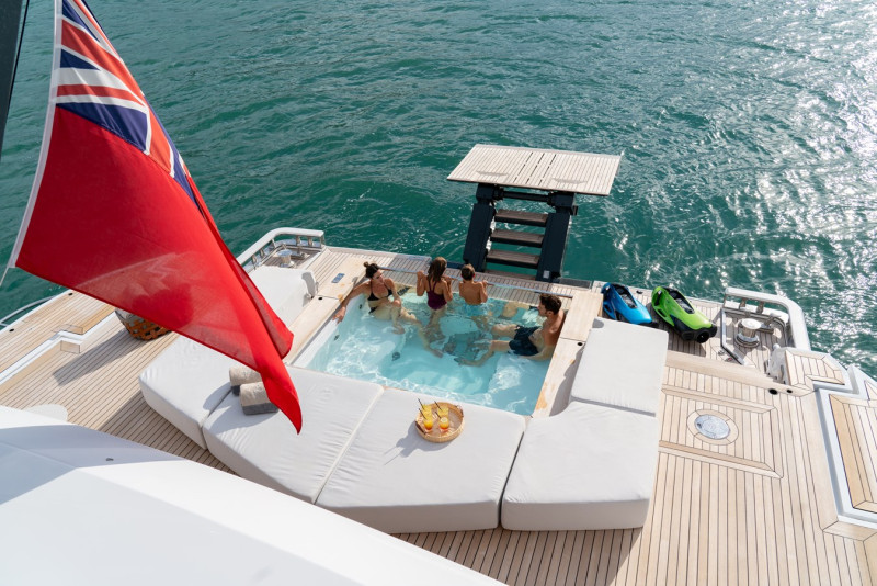 34 OASIS 2024 BENETTI YACHTS