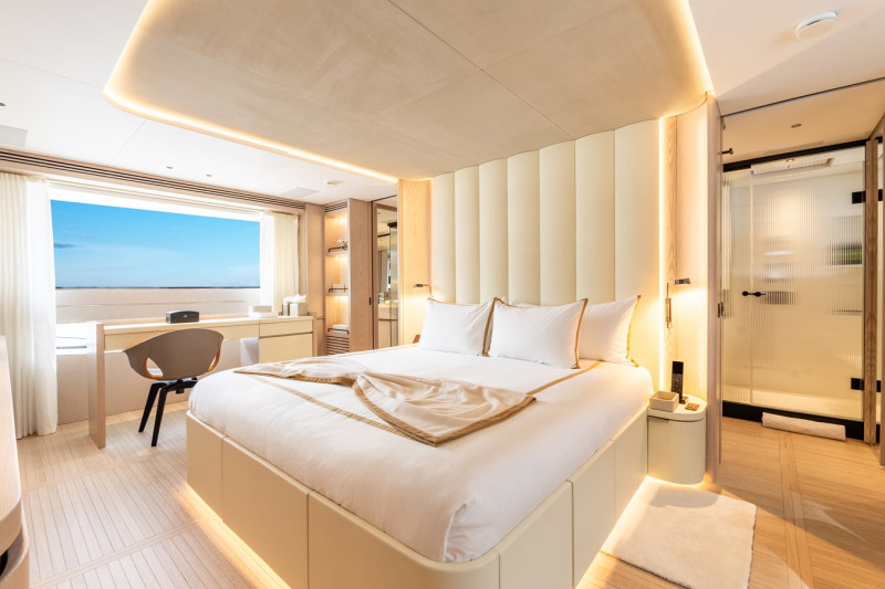34 Oasis 2024 BENETTI YACHTS