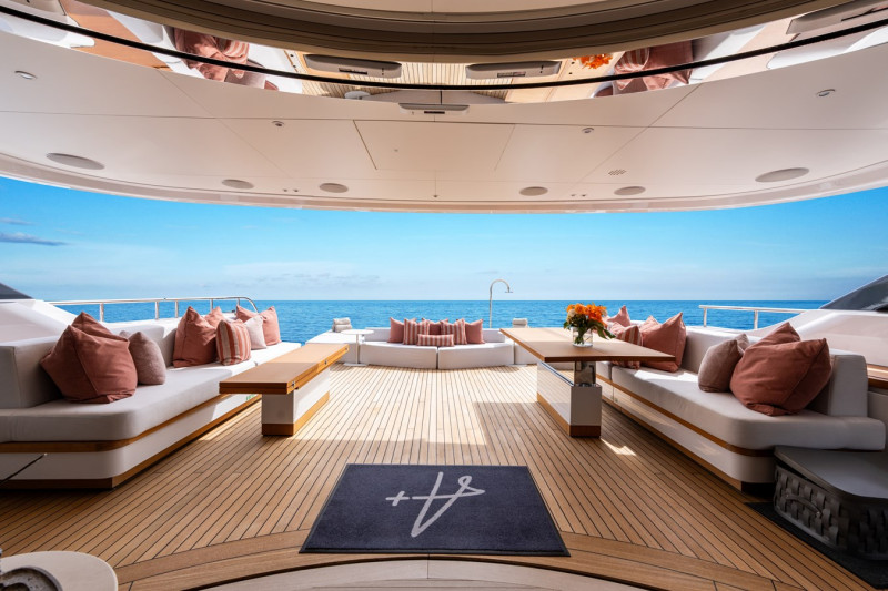 34 OASIS 2024 BENETTI YACHTS