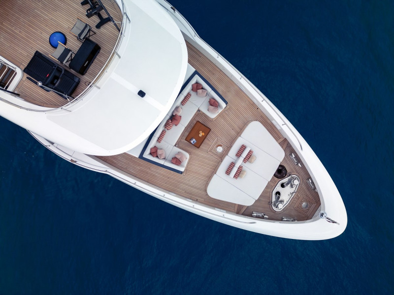 34 Oasis 2024 BENETTI YACHTS