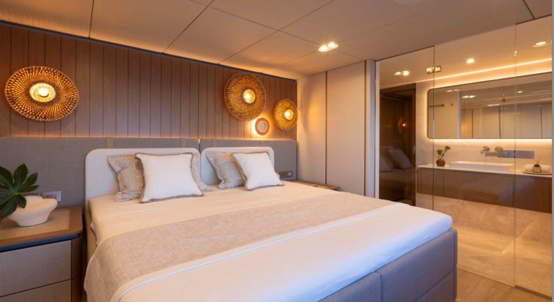 2025 SUNREEF YACHTS