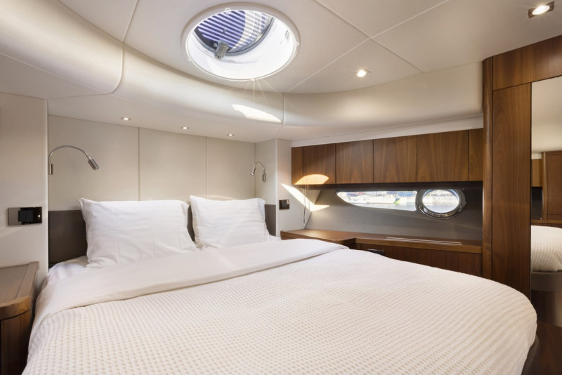 MANHATTAN 65 2016 SUNSEEKER