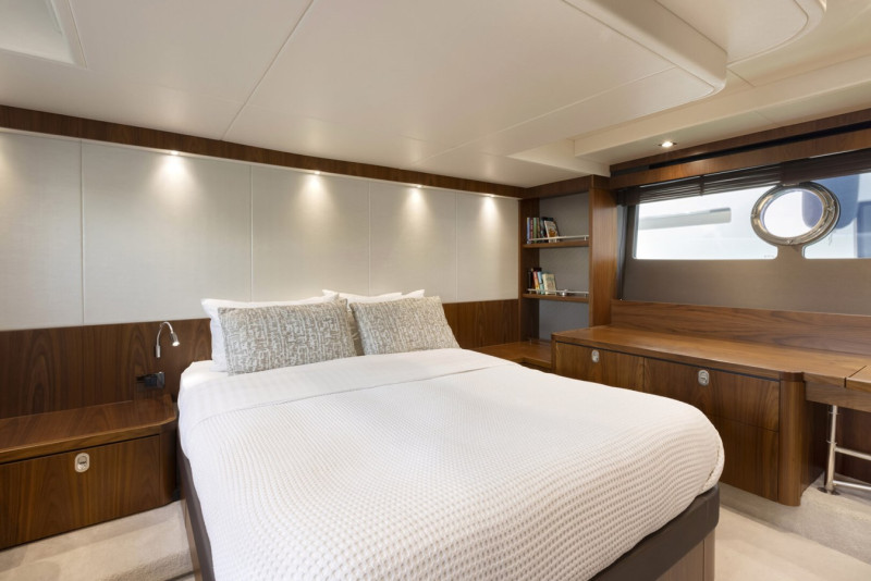 MANHATTAN 65 2016 SUNSEEKER