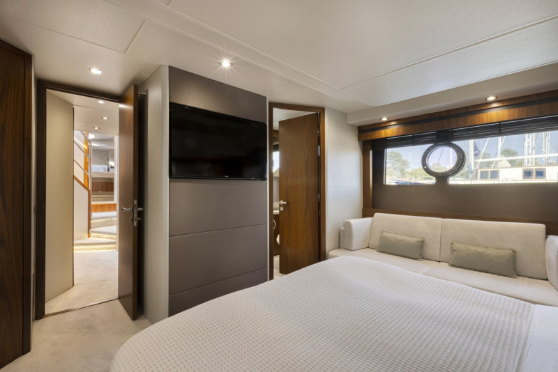 MANHATTAN 65 2016 SUNSEEKER