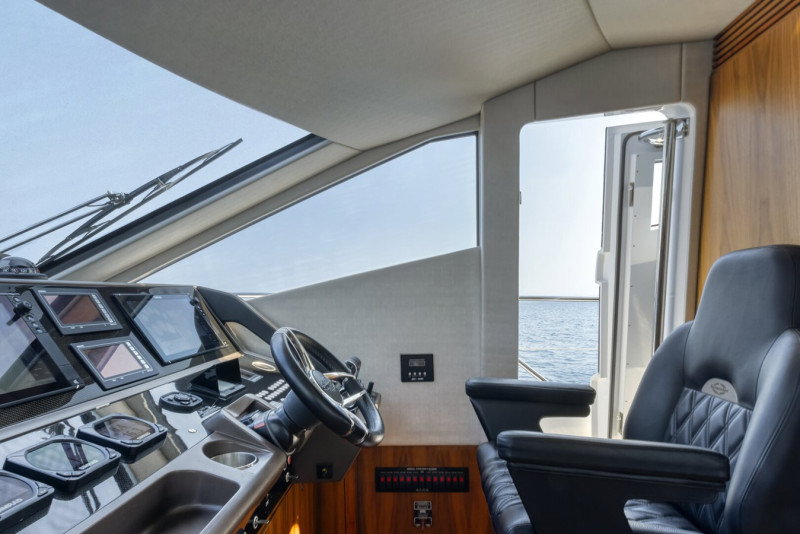 MANHATTAN 65 2016 SUNSEEKER