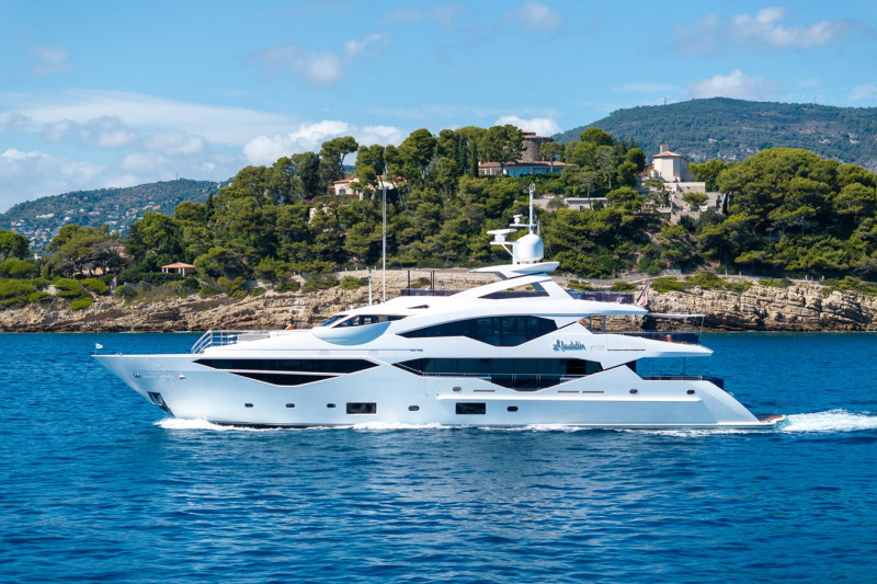 Sunseeker 131 2017 SUNSEEKER
