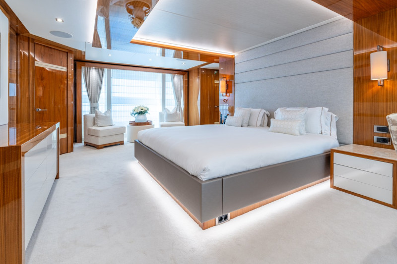 SUNSEEKER 131 2017 SUNSEEKER
