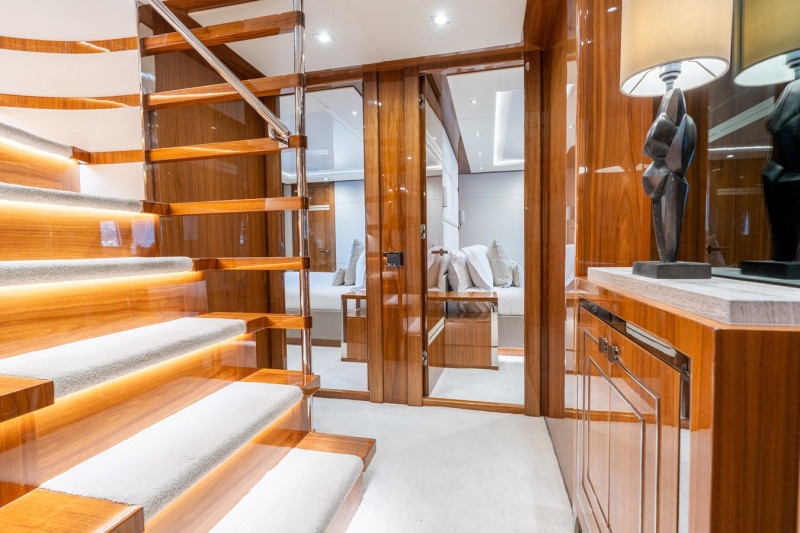 SUNSEEKER 131 2017 SUNSEEKER
