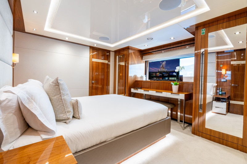 SUNSEEKER 131 2017 SUNSEEKER