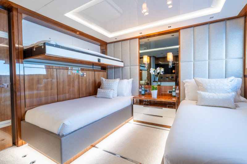 SUNSEEKER 131 2017 SUNSEEKER