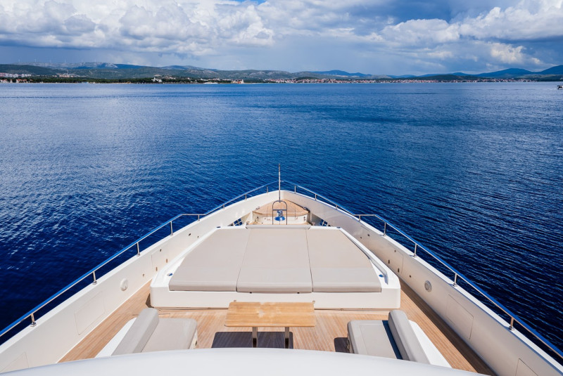 NAVETTA 33 2019 CUSTOM LINE