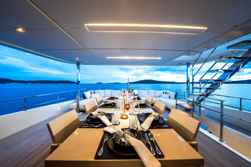 NAVETTA 33 2019 CUSTOM LINE