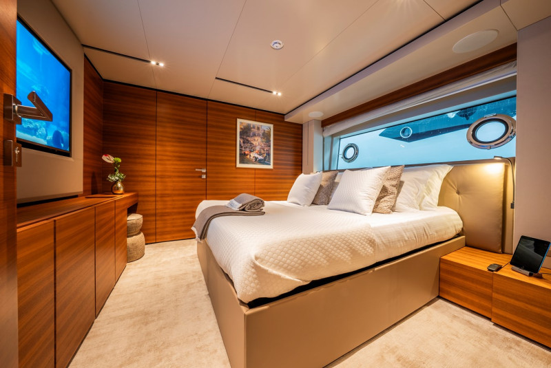 NAVETTA 33 2019 CUSTOM LINE