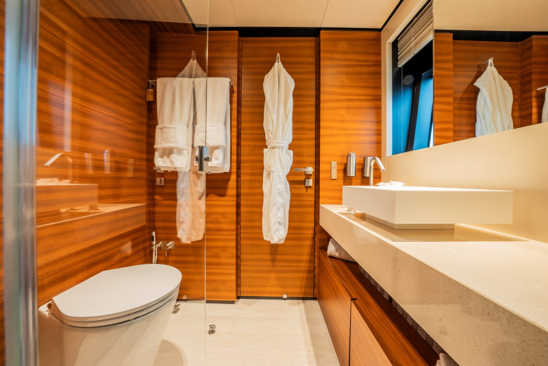 NAVETTA 33 2019 CUSTOM LINE