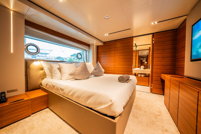 NAVETTA 33 2019 CUSTOM LINE
