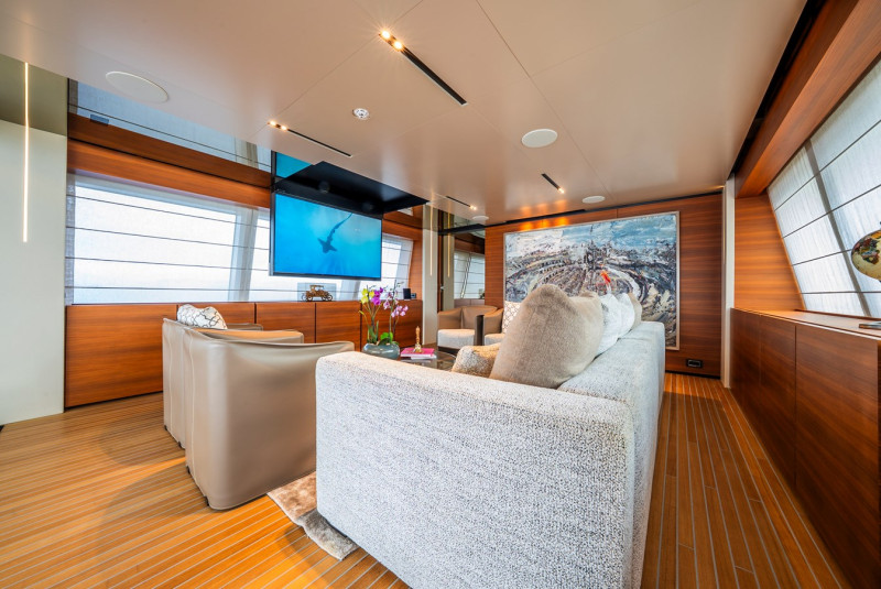 NAVETTA 33 2019 CUSTOM LINE