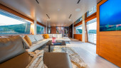 NAVETTA 33 2019 CUSTOM LINE