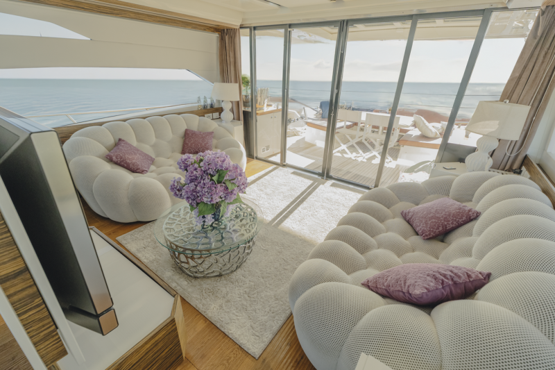 ABSOLUTE 70 STY 2010 ABSOLUTE