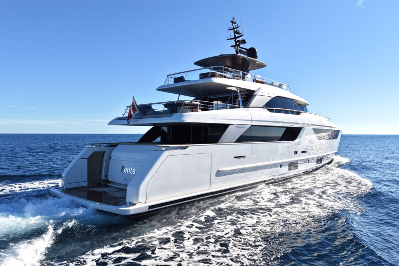 SD118 2021 SANLORENZO YACHTS