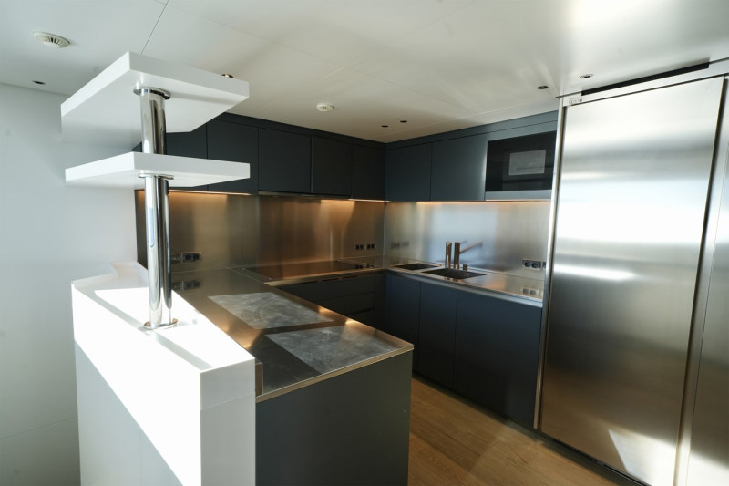 SD118 2021 SANLORENZO YACHTS