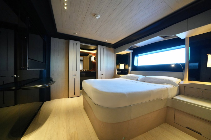 SD118 2021 SANLORENZO YACHTS