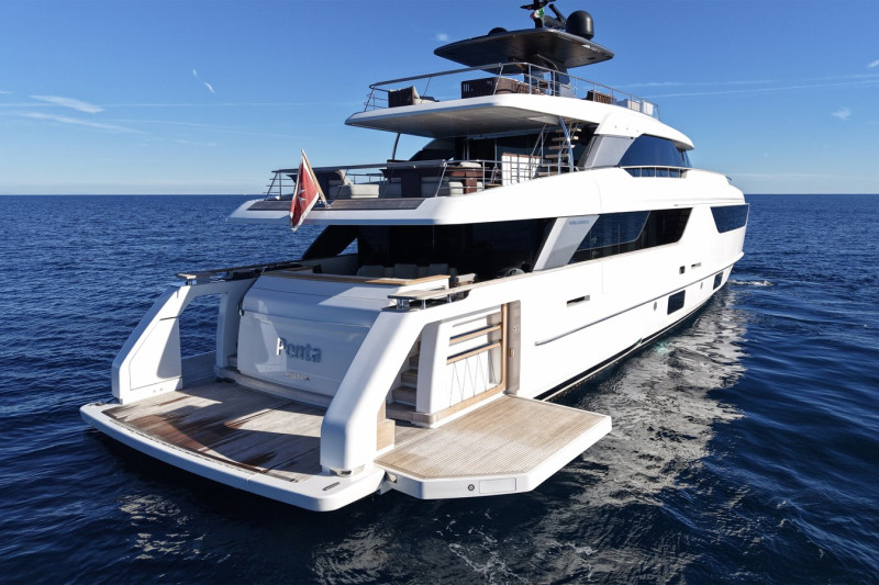 SD118 2021 SANLORENZO YACHTS