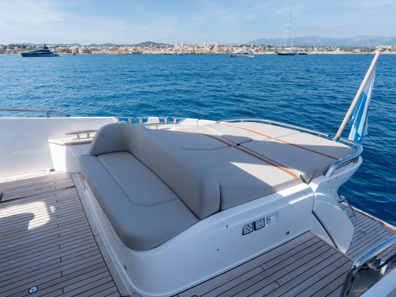 S80 2025 PRINCESS YACHTS