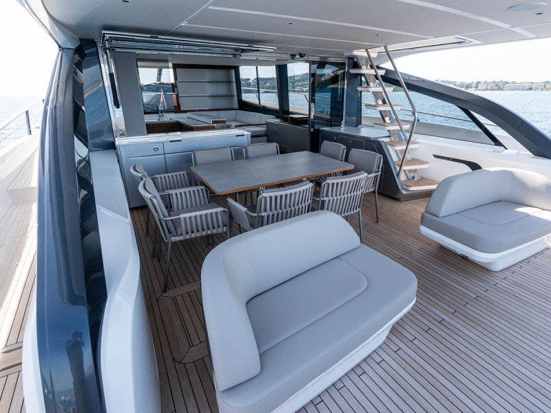 S80 2025 PRINCESS YACHTS