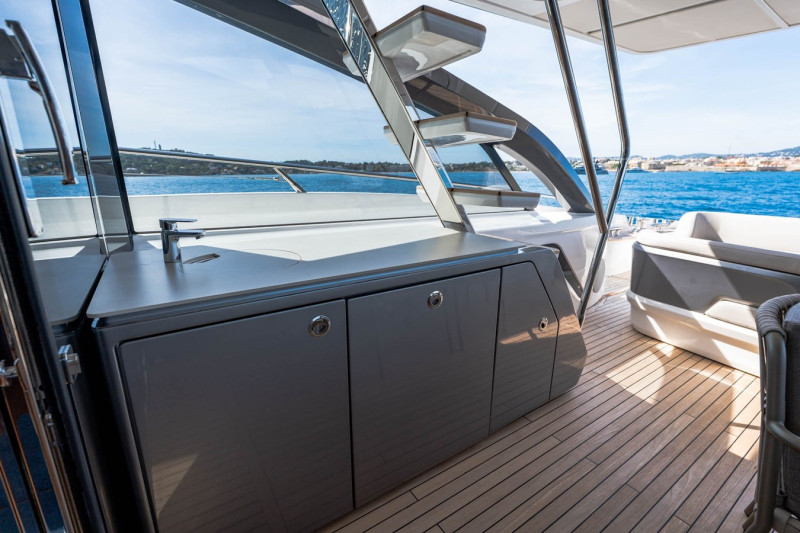 S80 2025 PRINCESS YACHTS