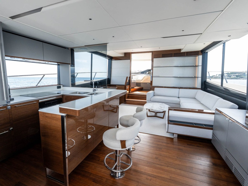 S80 2025 PRINCESS YACHTS