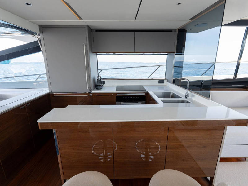 S80 2025 PRINCESS YACHTS