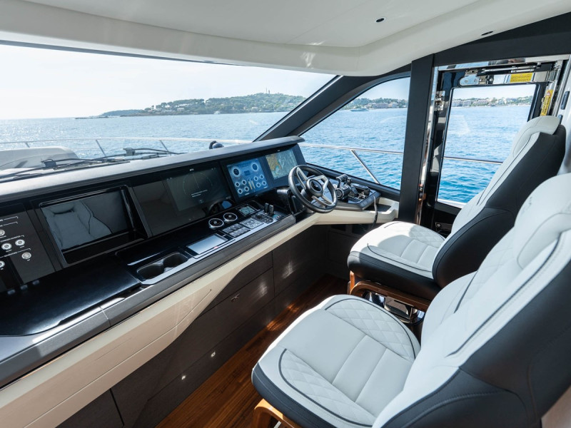 S80 2025 PRINCESS YACHTS