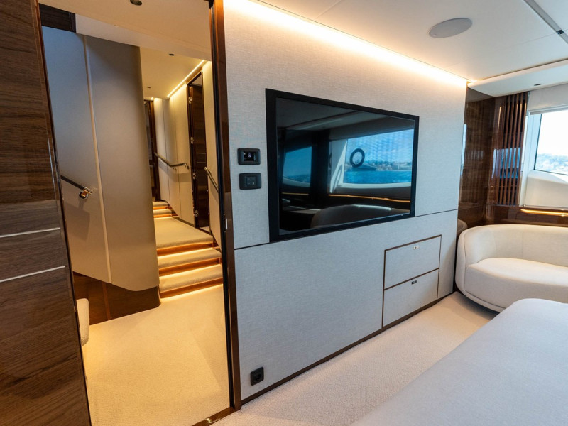 S80 2025 PRINCESS YACHTS