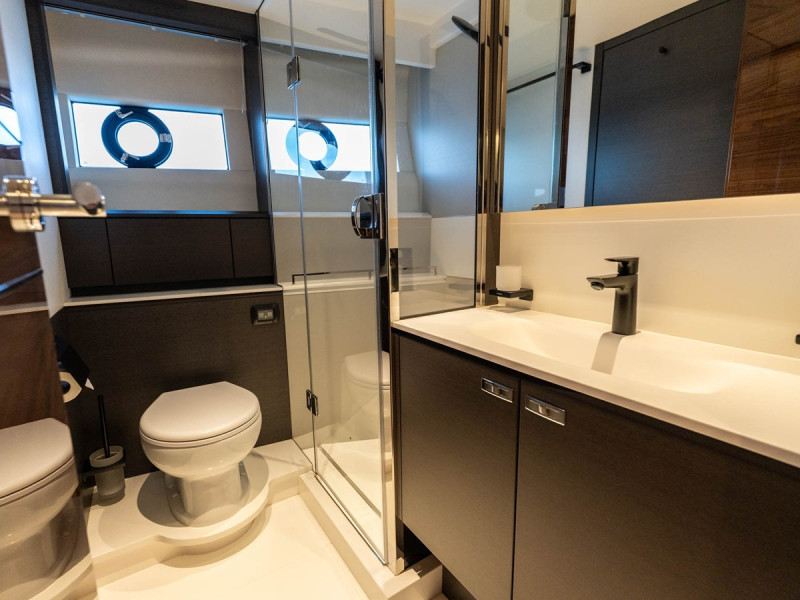 S80 2025 PRINCESS YACHTS
