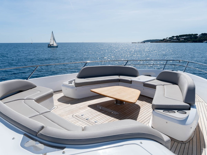 S80 2025 PRINCESS YACHTS