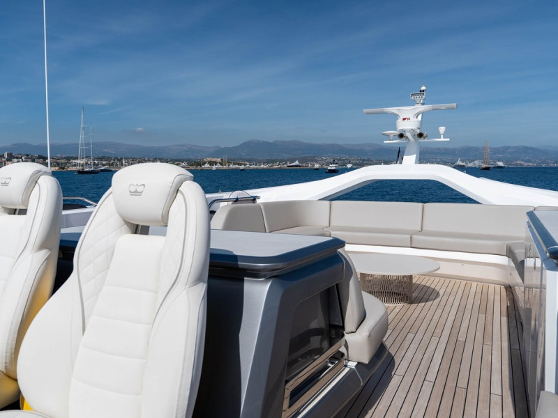 S80 2025 PRINCESS YACHTS