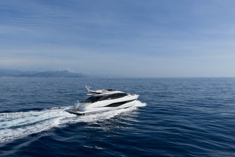 S80 2025 PRINCESS YACHTS