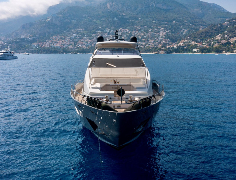 95 RPH 2017 AZIMUT YACHTS