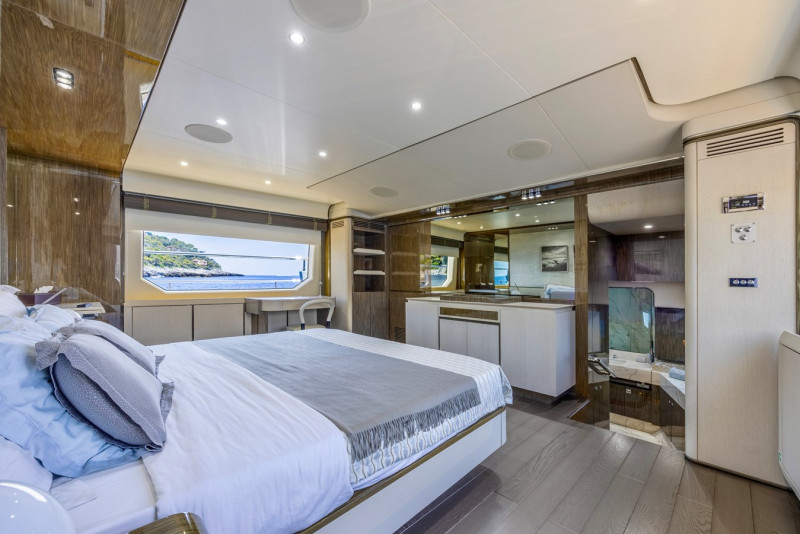 95 RPH 2017 AZIMUT YACHTS